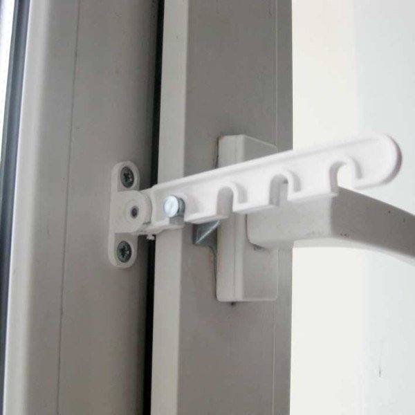 Чому потіють пластикові вікна і як боротися з цією проблемою Чому потіють пластикові вікна і як боротися з цією проблемою