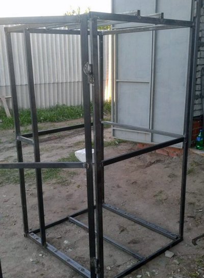 Літній душ своїми руками: ідеї та креслення Літній душ своїми руками: ідеї та креслення