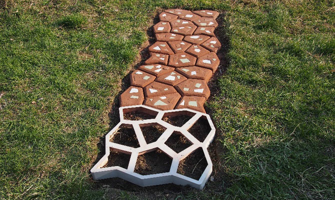 Садові доріжки з дерева – з дощок і спила робимо стежки + відео Садові доріжки з дерева – з дощок і спила робимо стежки + відео