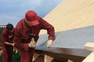 Звиси покрівлі: пристрій, розміри і мінімальний звис Звиси покрівлі: пристрій, розміри і мінімальний звис