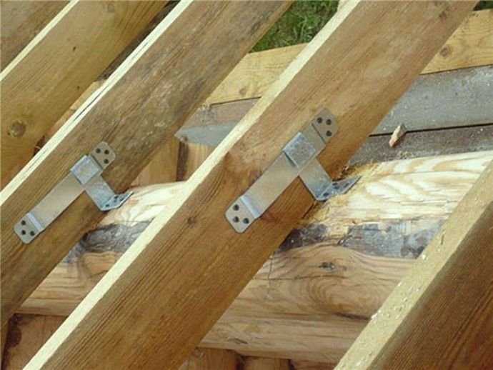 Кріплення крокв: до балок, до стіни, до мауерлату Кріплення крокв: до балок, до стіни, до мауерлату