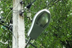 Вуличні ліхтарі на стовпи – способи монтажу світлодіодних світильників + Фото, відео