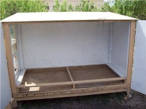 Як правильно побудувати теплий домашній курник своїми руками?