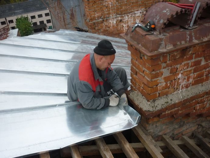 Покрівля з фальцевих панелей: фото, технічні характеристики, переваги Покрівля з фальцевих панелей: фото, технічні характеристики, переваги