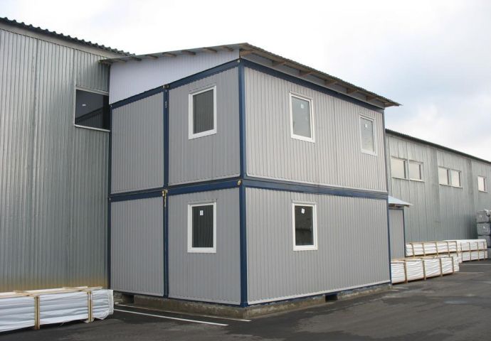 Обшивка будинку профнастилом: фото та ціни Обшивка будинку профнастилом: фото та ціни