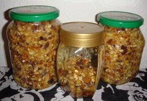 Чорнослив, курага, волоський горіх, мед – все для підтримки сил + Відео