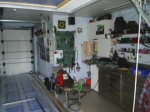 Як обладнати майстерню: принципи розташування інструменту + відео