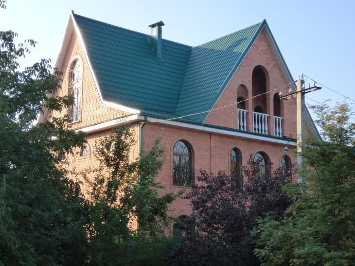 Конструкція многощипцовой даху: схема з фото