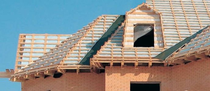 Решетування під металочерепицю: пристрій, розміри і монтаж Решетування під металочерепицю: пристрій, розміри і монтаж