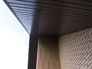 Підшивка звисів даху своїми руками: софіти, вагонка, сайдинг