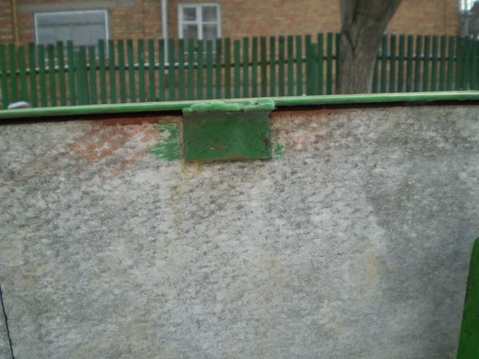 Як зробити паркан з шиферу: плоского або хвильового Як зробити паркан з шиферу: плоского або хвильового