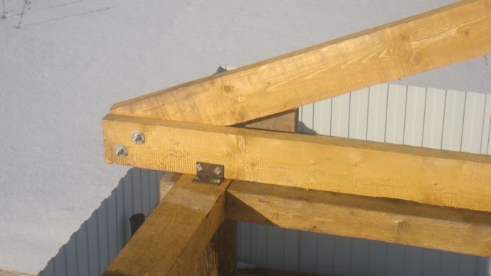 Кріплення крокв: до балок, до стіни, до мауерлату Кріплення крокв: до балок, до стіни, до мауерлату