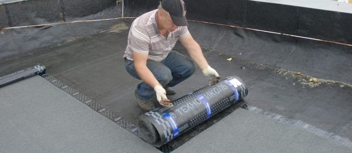 Монтаж і укладання мякої покрівлі своїми руками: відео інструкція Монтаж і укладання мякої покрівлі своїми руками: відео інструкція