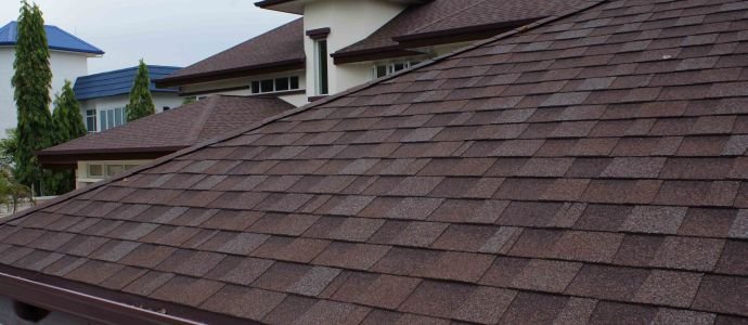 Чим покрити дах на дачі: рулонні матеріали, шифер, ондулін, металопрофіль або металочерепиця