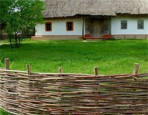 Парканчики для палісадника – як вибрати матеріал і дизайн? + відео