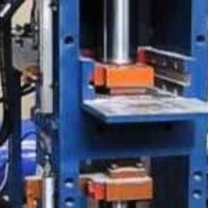 Прес і міні завод для виробництва цегли своїми руками