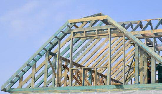 Як зробити фронтони двосхилим даху — пристрій і обшивка (фото, відео, схеми)