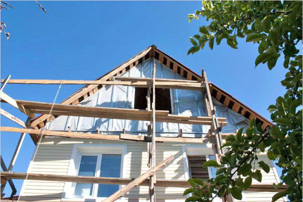 Як обшити фронтон сайдингом своїми руками — покрокове відео та фото