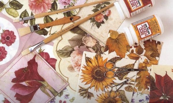 Декор стільця своїми руками: майстер клас по техніці декупаж, фото і відео