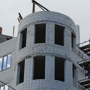 Будинок з силікатної цегли: його плюси і мінуси Будинок з силікатної цегли: його плюси і мінуси