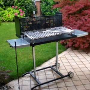 Як правильно і акуратно побудувати цегляну альтанку з мангалом з цегли