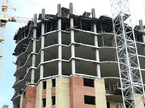 Особливості зведення монолітних залізобетонних конструкцій Особливості зведення монолітних залізобетонних конструкцій