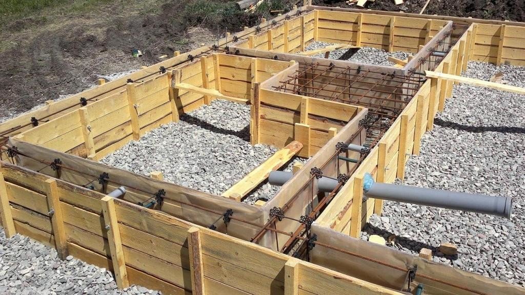 Як правильно залити фундамент під будинок: відео інструкція Як правильно залити фундамент під будинок: відео інструкція