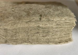 Який утеплювач вибрати для даху мансарди: типи, переваги і недоліки