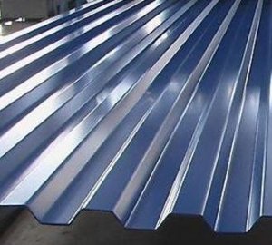 Укладання профнастилу на двосхилий дах: інструкція по монтажу, схеми, фото і відео