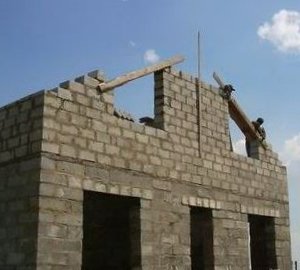 Як зробити фронтон двосхилим даху своїми руками: обладнання, матеріали, монтаж, фото і відео