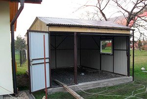 Як дешево побудувати сарай своїми руками – креслення, проекти, будматеріали, фото і відео інструкція