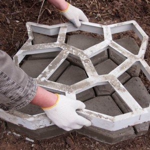 Як виробляти тротуарну плитку своїми руками