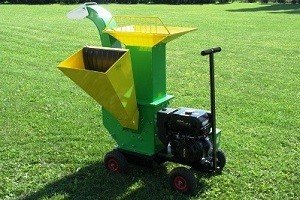 Дробарка для дерева: принцип дії та особливості використання, відеоогляд оригінального подрібнювача деревини