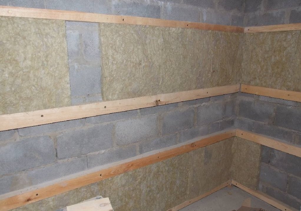 Утеплення лазні з керамзитобетонних блоків зсередини (+відео) Утеплення лазні з керамзитобетонних блоків зсередини (+відео)