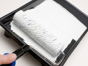 Як правильно побілити стелю: покрокова інструкція