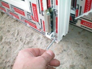 Регулювання пластикових вікон своїми руками (як відрегулювати вікна на зиму)