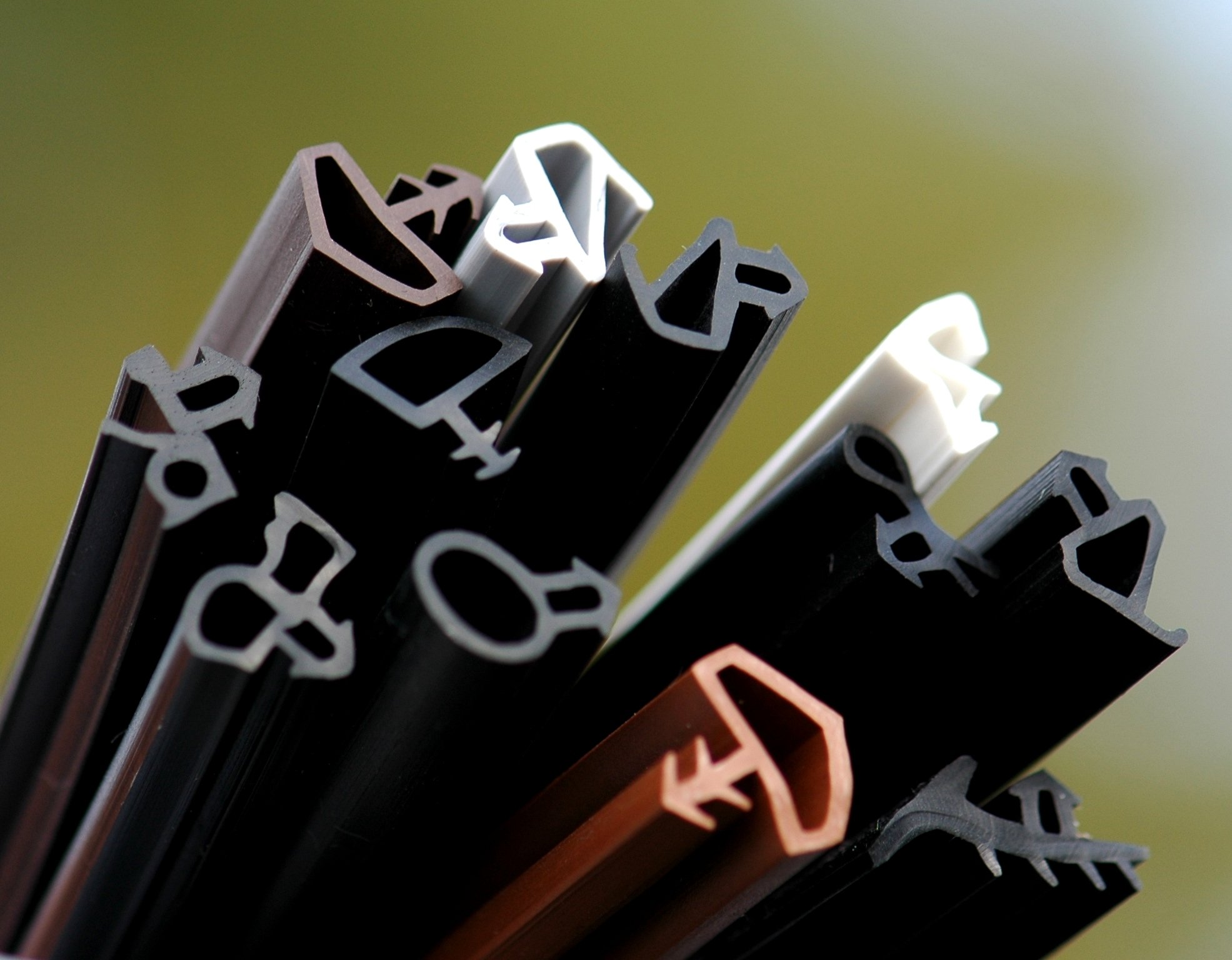 Ущільнювачі для вікон ПВХ   як замінити гумовий ущільнювач