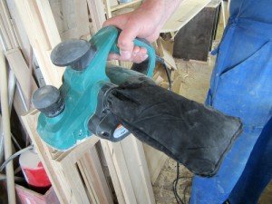 Який електрорубанок краще вибрати   ціни і відгуки на кращі моделі