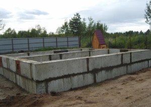 Як побудувати гараж з профнастилу своїми руками Як побудувати гараж з профнастилу своїми руками