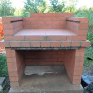 Як зробити мангал з цегли своїми руками