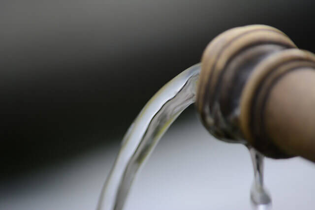 Колодязь або свердловина? Водопостачання приватного будинку своїми руками