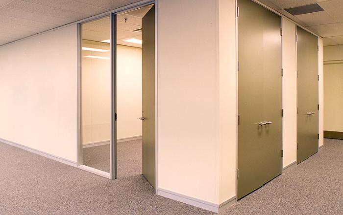 В яких випадках можна використовувати гіпсовий пазогребневий блок для зведення перегородок?