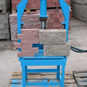 Рвана цегла: який купити, як викладати, фото і відео