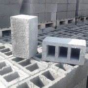 Кладка шлакоблоків: як правильно класти шлакоблок (відео) Кладка шлакоблоків: як правильно класти шлакоблок (відео)