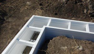 Незнімна опалубка для фундаменту своїми руками: види опалубки, технологія + відео інструкція