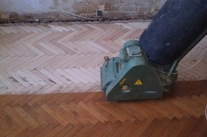 Циклювання деревяного паркету своїми руками: 5 простих правил + відео Циклювання деревяного паркету своїми руками: 5 простих правил + відео