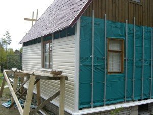 Як обшити будинок сайдингом своїми руками: відео та обшивка деревяного будинку