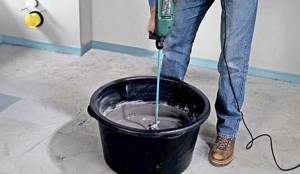 Наливна підлога своїми руками: пристрій, як заливати (фото інструкція) Наливна підлога своїми руками: пристрій, як заливати (фото інструкція)