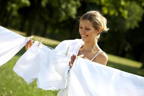 Як вивести застарілі плями з білого одягу? Як вивести застарілі плями з білого одягу?