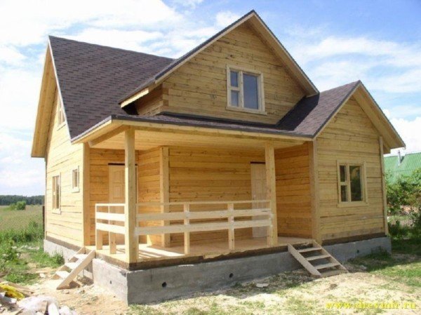 Грамотне будівництво будинку і лазні з бруса
